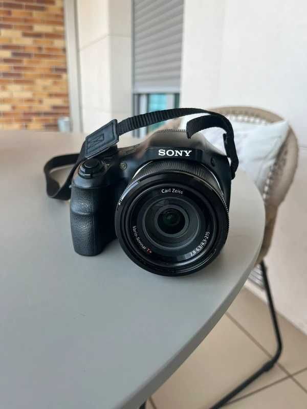 Máquina fotográfica Sony Cyber-shot DSC-HX300