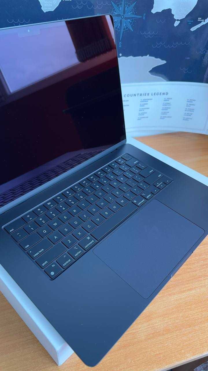 Apple MacBook Air 15,3" M2 256Gb Midnight (MQKW3) 2023 2 цилкли