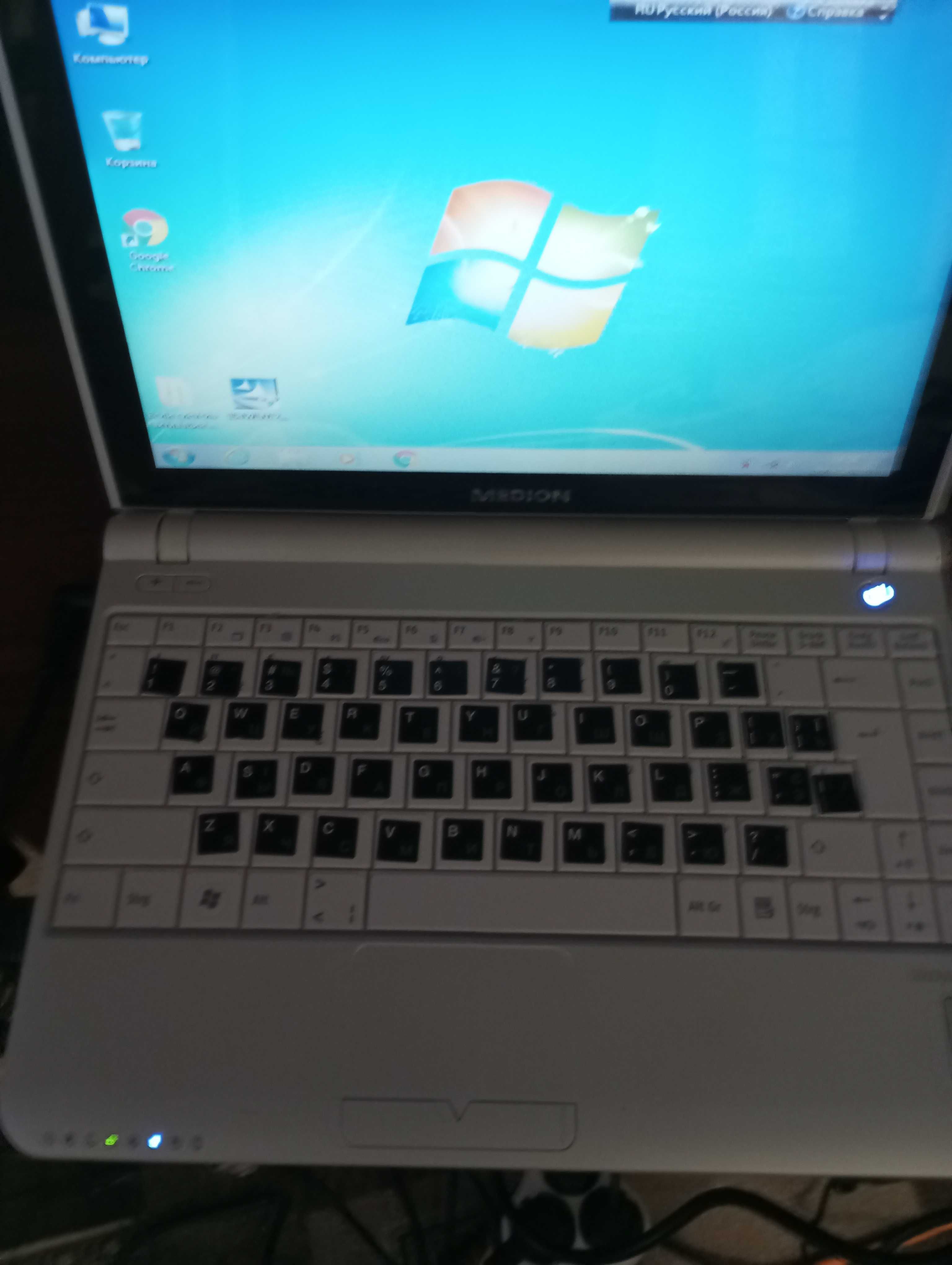 Недбук Medion E1312 AMD Sempron 210U / 2 GB DDR2 /240 GB SSD2.5. -нова