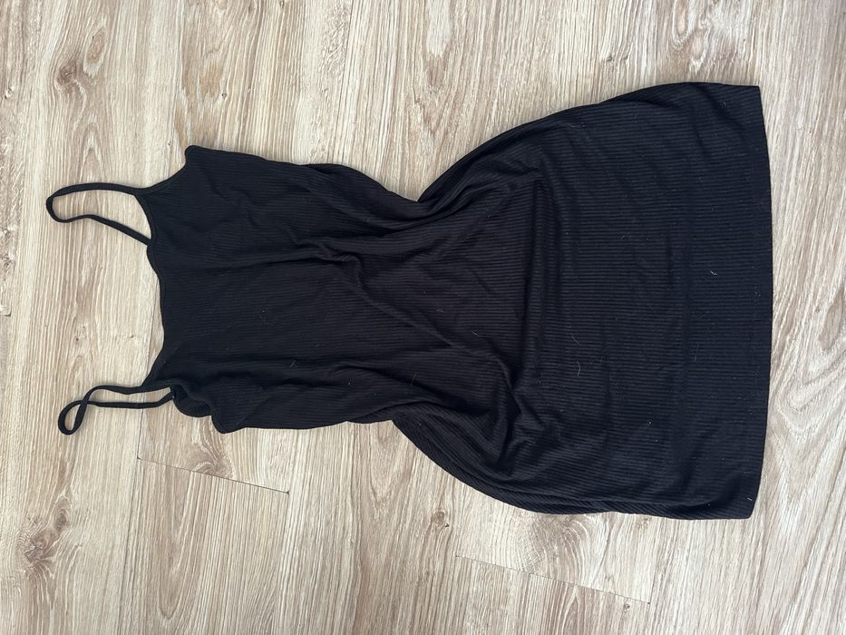 Sukienka mini czarna na ramiaczka prazkowana  xs/s h&m