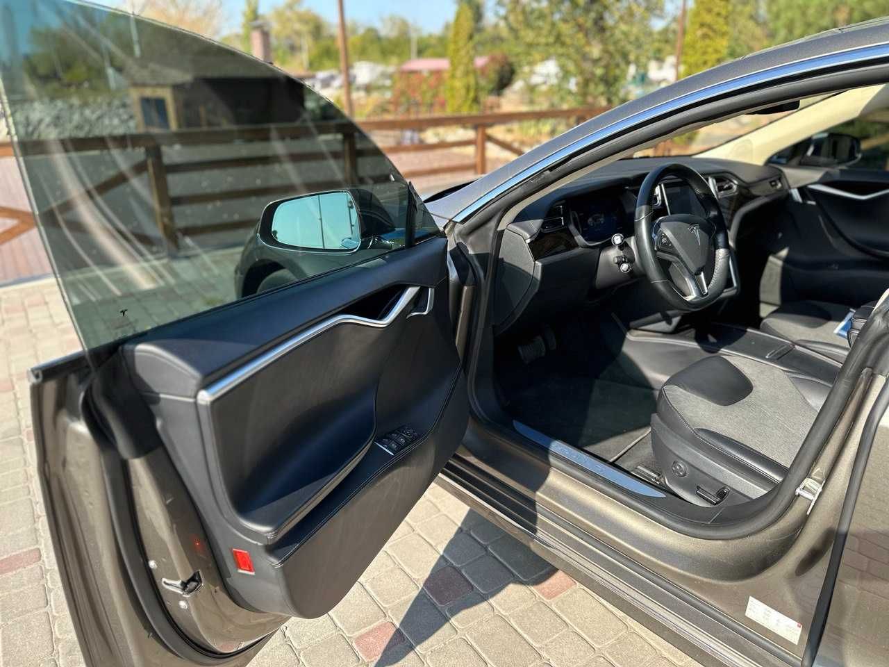 Продам Tesla Model S 2016