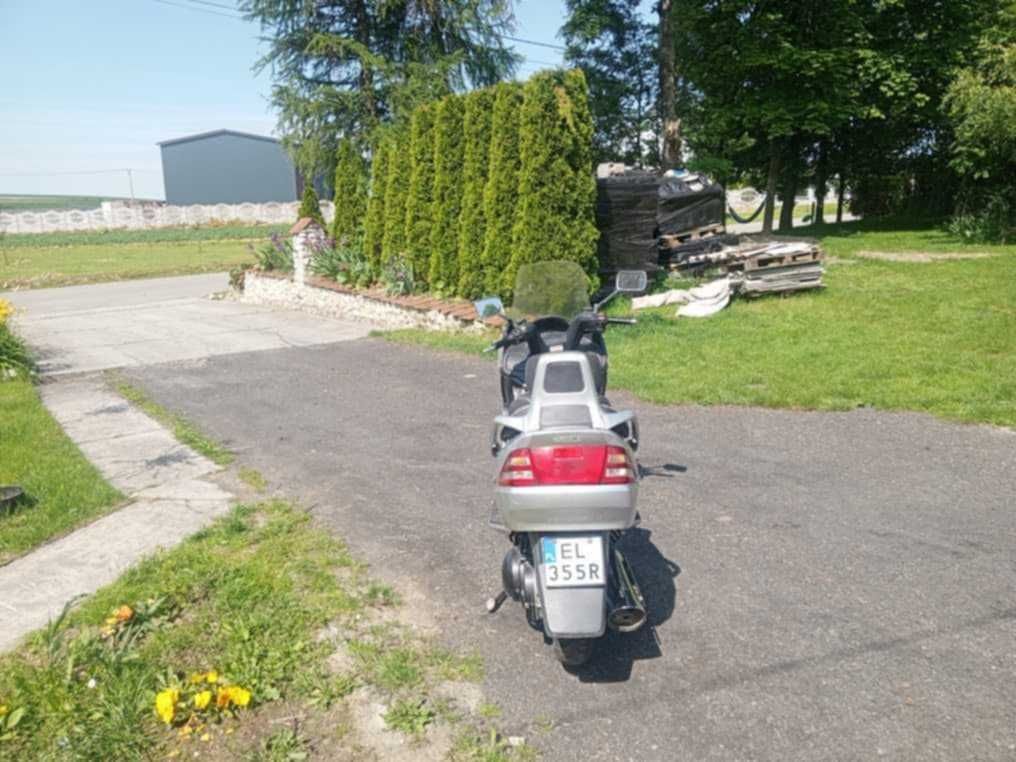 Suzuki Burgman 400