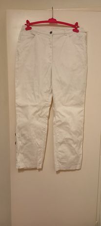 Białe spodnie z gumką