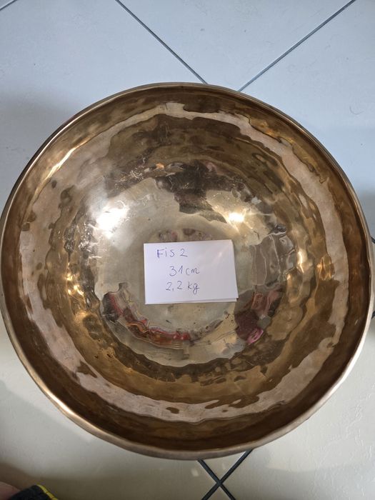 misa tybetańska, grająca