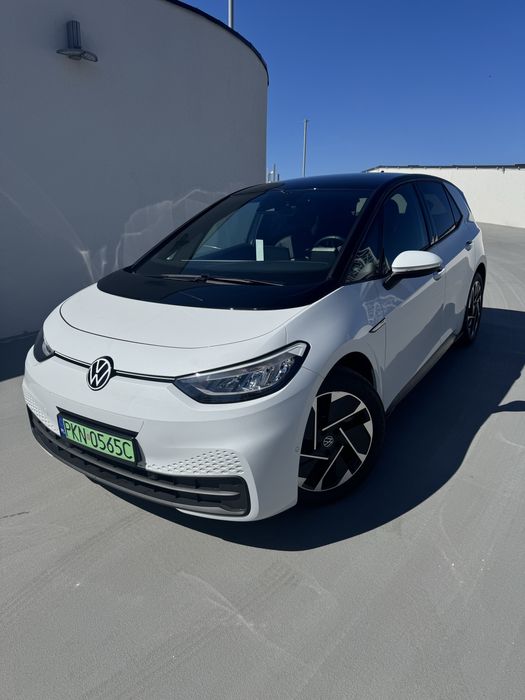 Wynajem VW ID3 / Wypożyczalnia samochodów Carfar Elektryk