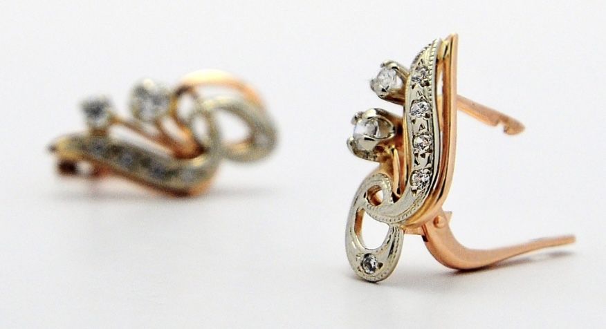 #сережки#золото 585# красное и белое# до на 2 см# цирконий