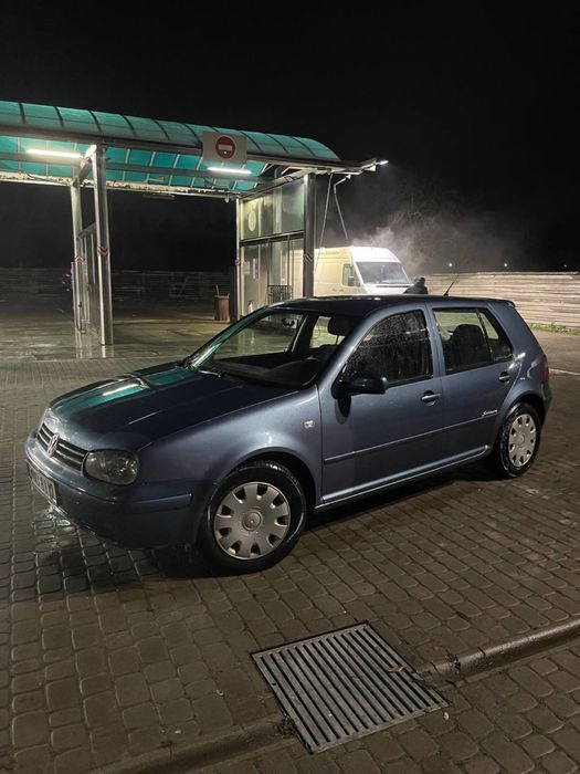 Продам Volkswagen Golf 4