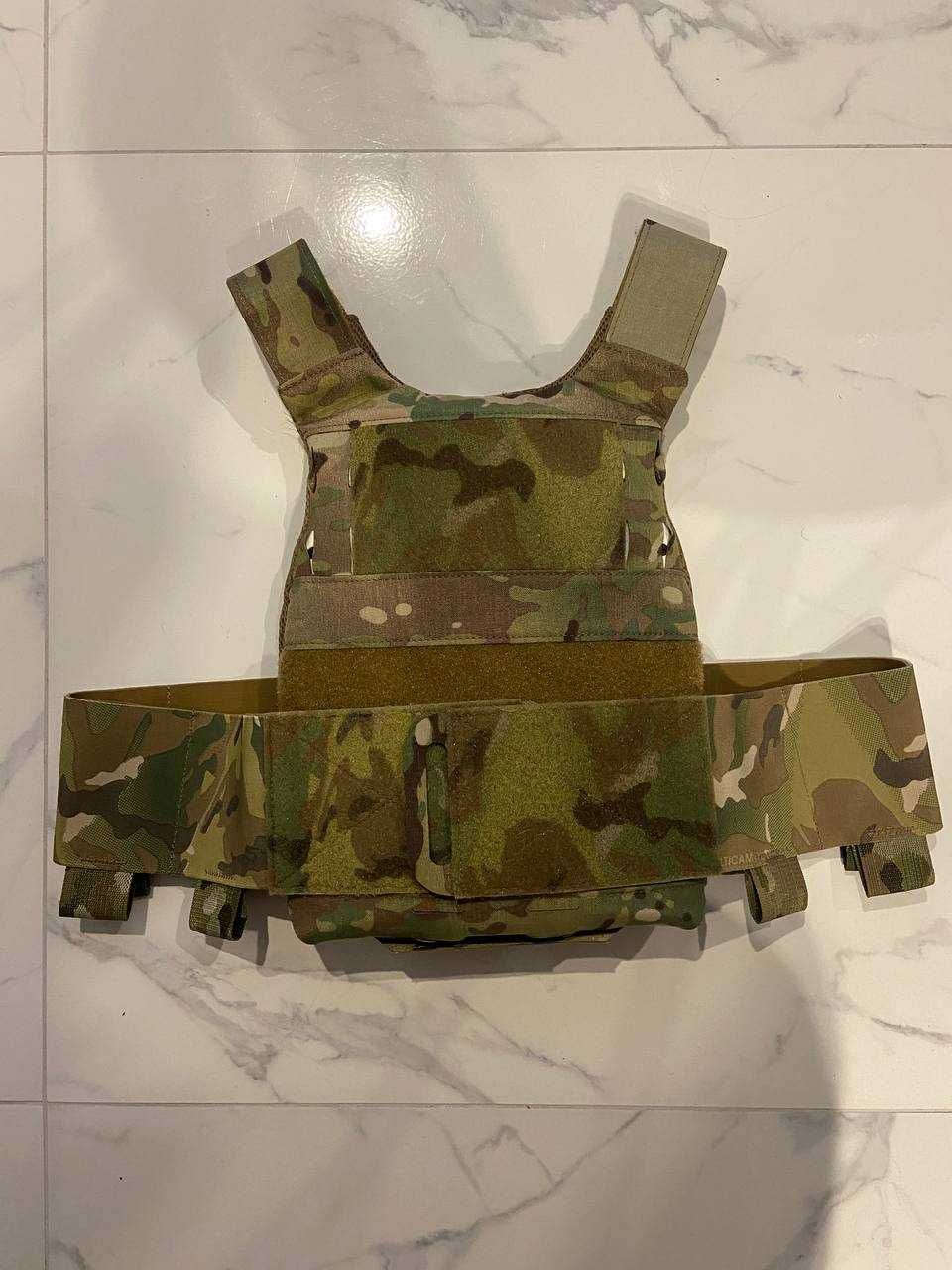 Бронежилет (плитоноска) Ferro Concepts The Slickster Multicam