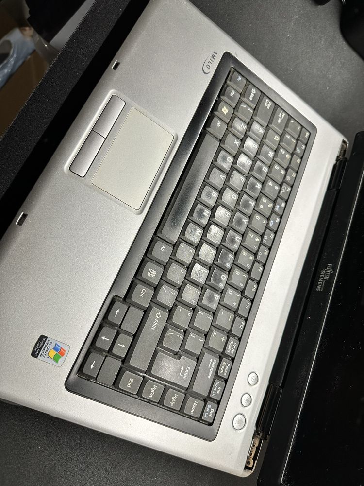 Fujitsu Siemens Amilo M1450G Opis