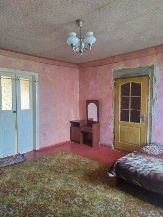 Продам дом село Гинеивка Харьковская область