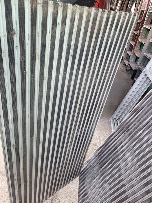 Tapetes de borracha e alumínio