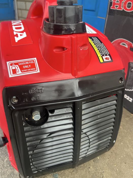 Генератор інверторний Honda HT2000