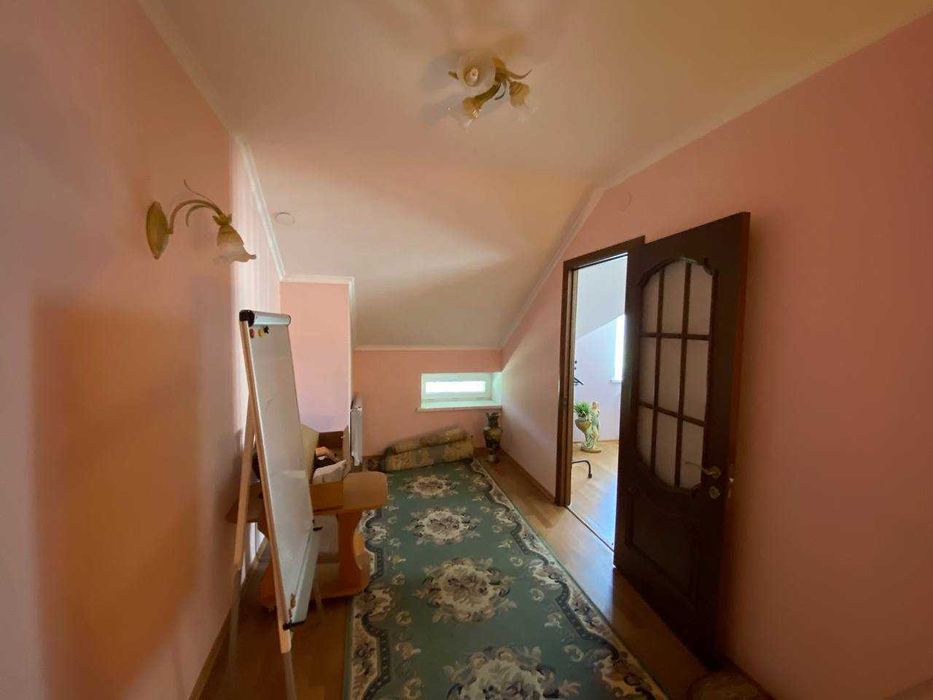 Продаж будинку під ваш бізнес. с.Немішаєве. Варшавська траса ID:700