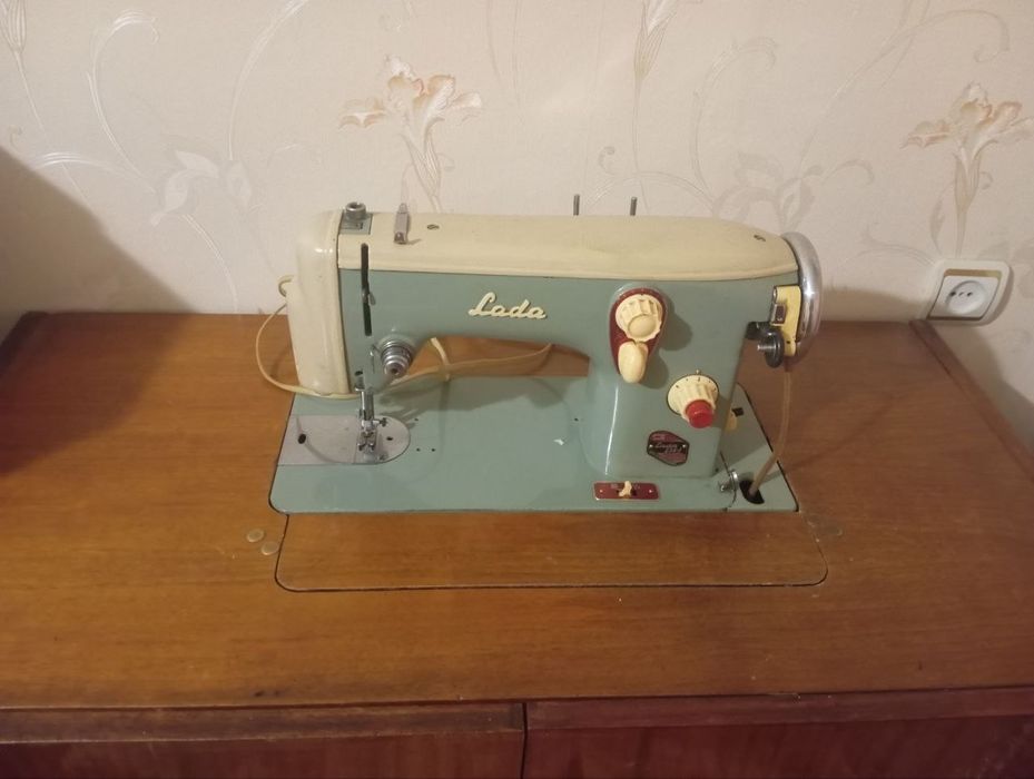 Швейная машинка.
