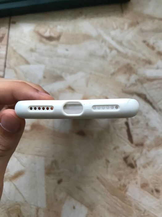 Чохли на iPhone 7