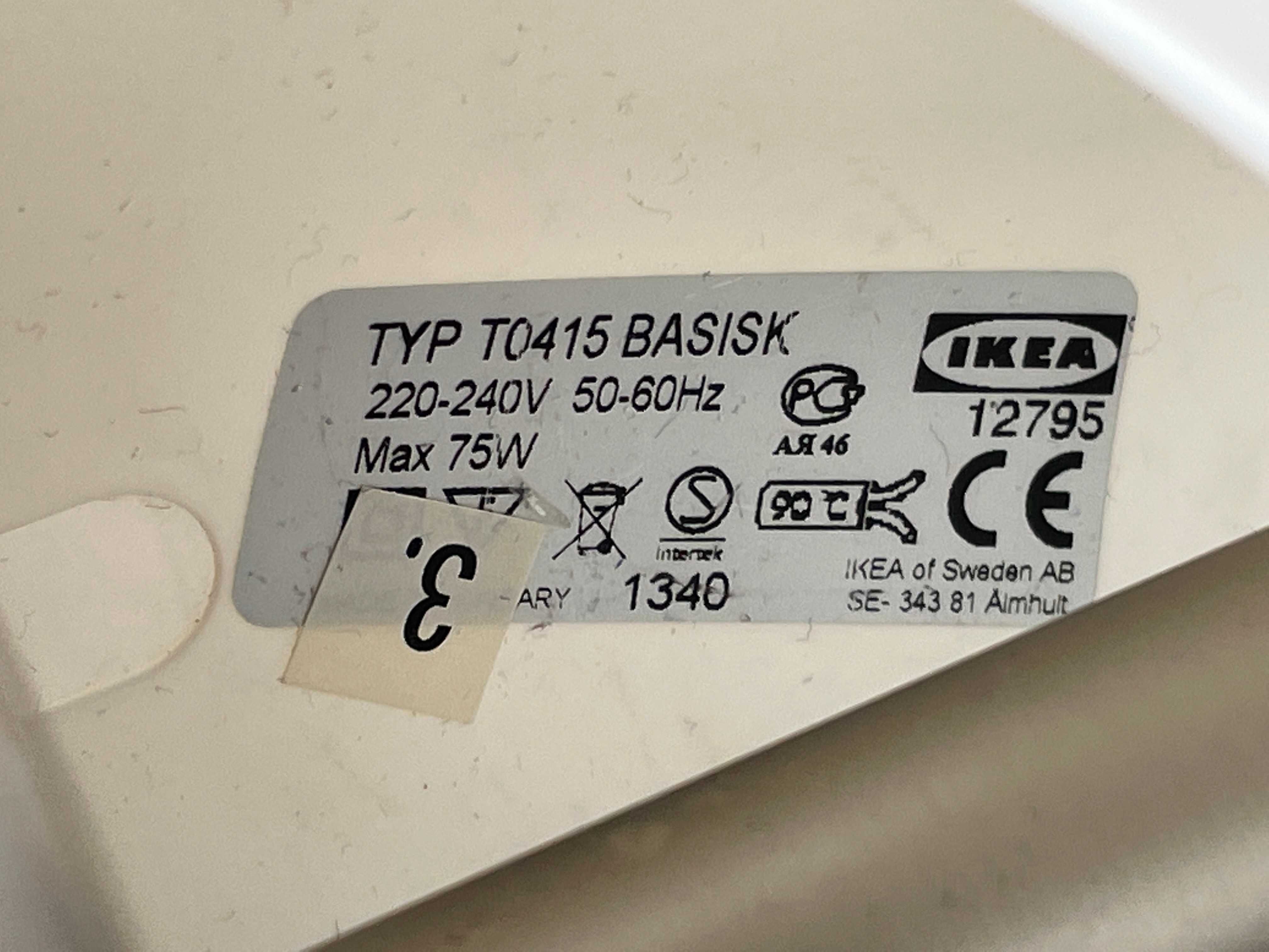 Ikea Basisk, oprawa lampy sufitowej