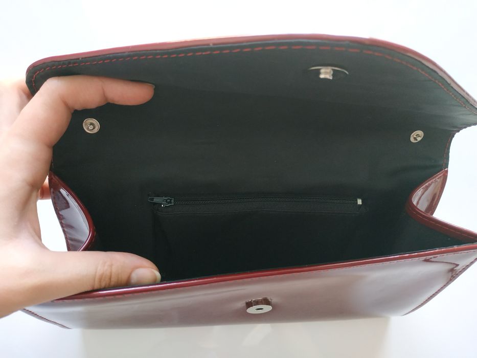 Elegancka torebka bordo