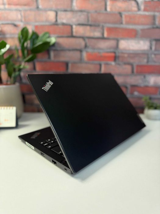 Ноутбук Lenovo ThinkPad E14 G3·AMD Ryzen 3 5300U·8GB+SSD256·14"HD·ТОП