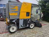 Zamiatarka Nilfisk RS500