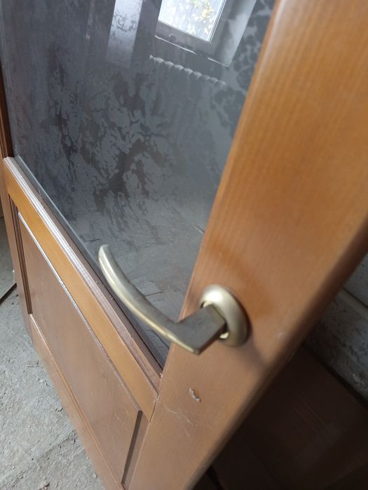 Продам двері соснові якісні