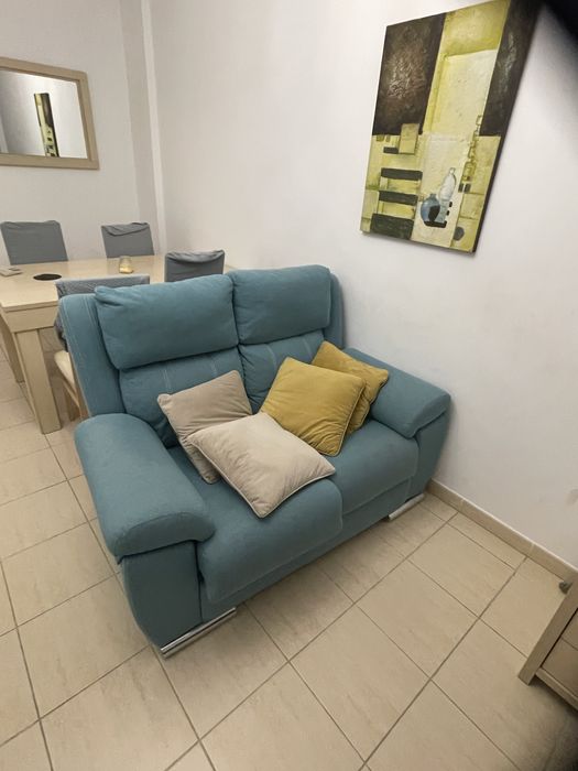 Sofá grande e um pequeno (pequeno 150, e o grande 190)