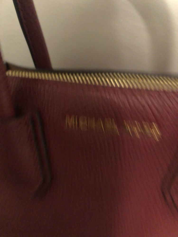 Mala Michael Kors