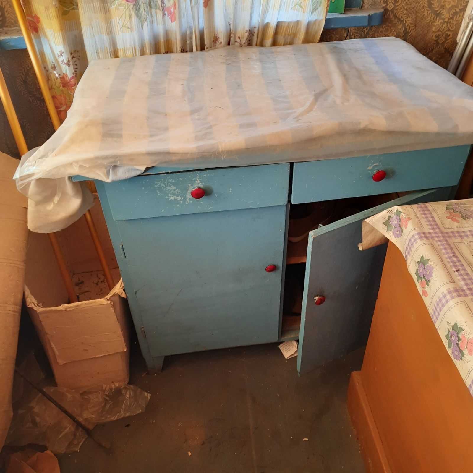 Продам столы времён СССР