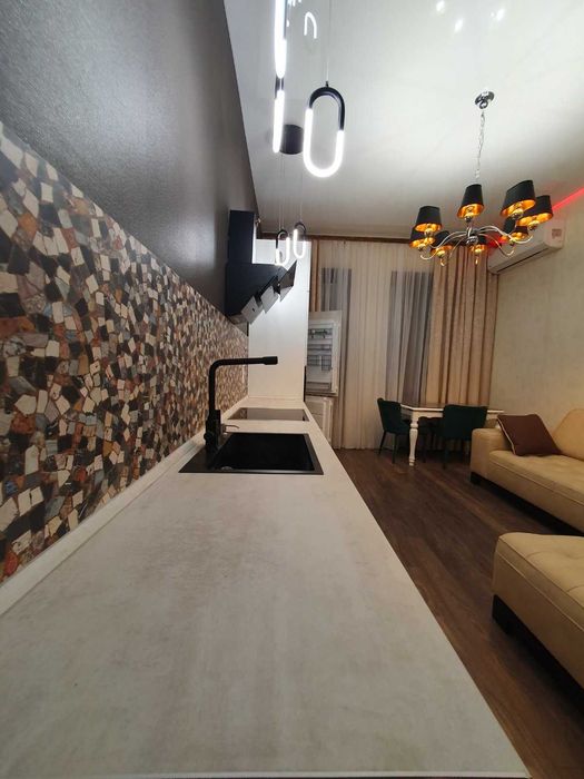 Продам большую 1 ком.кв. ремонт м. Левада, Центр, ул.Гольдберговская L