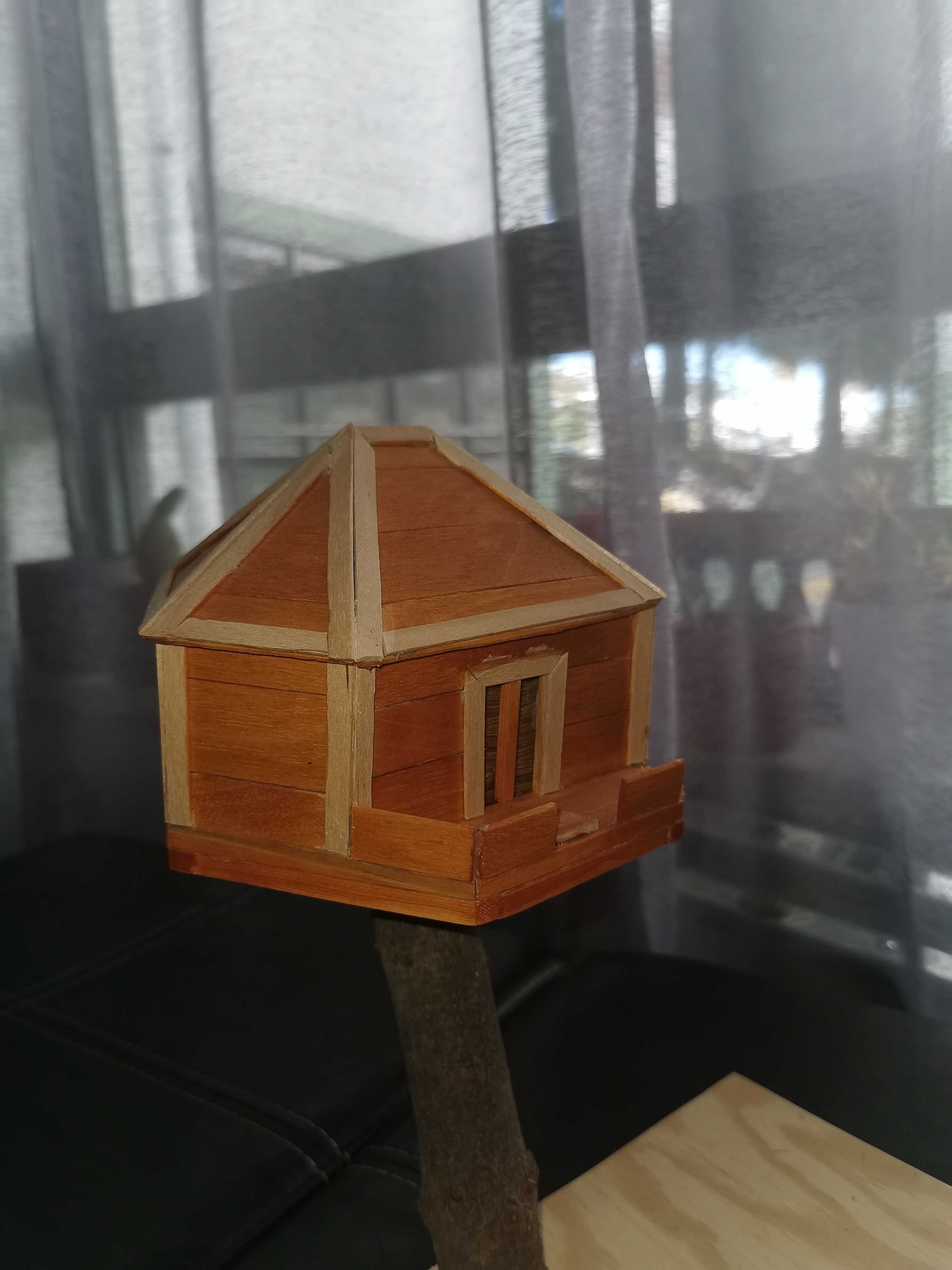 Dupla Casa na ''Árvore'' Artesanal