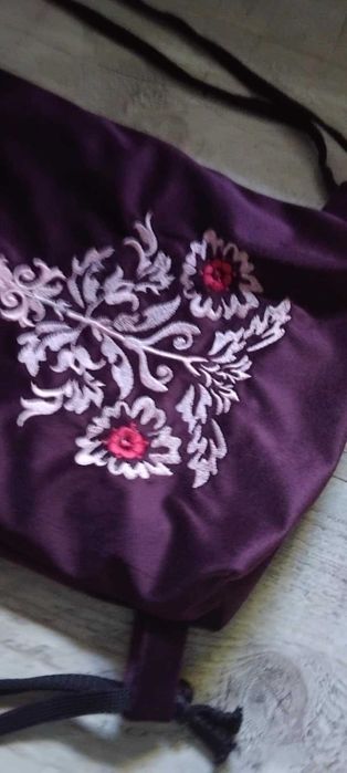 Workoplecak haftowany. Handmade Ostrich