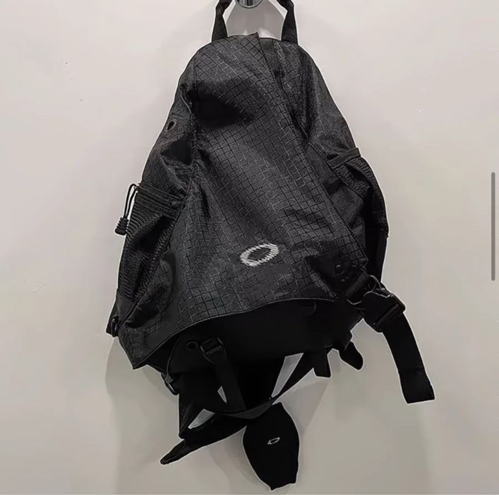 Сумка/рюкзак oakley sling bag waterproof(водонепроницаемая)
