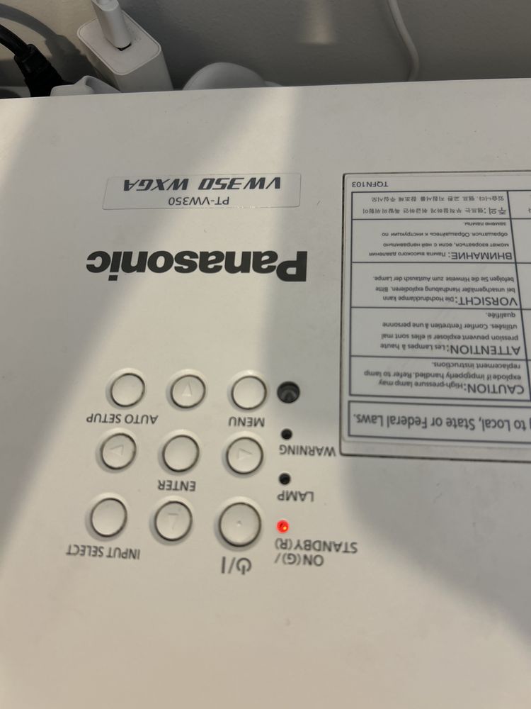 Projektor Panasonic VW 350 WCGA