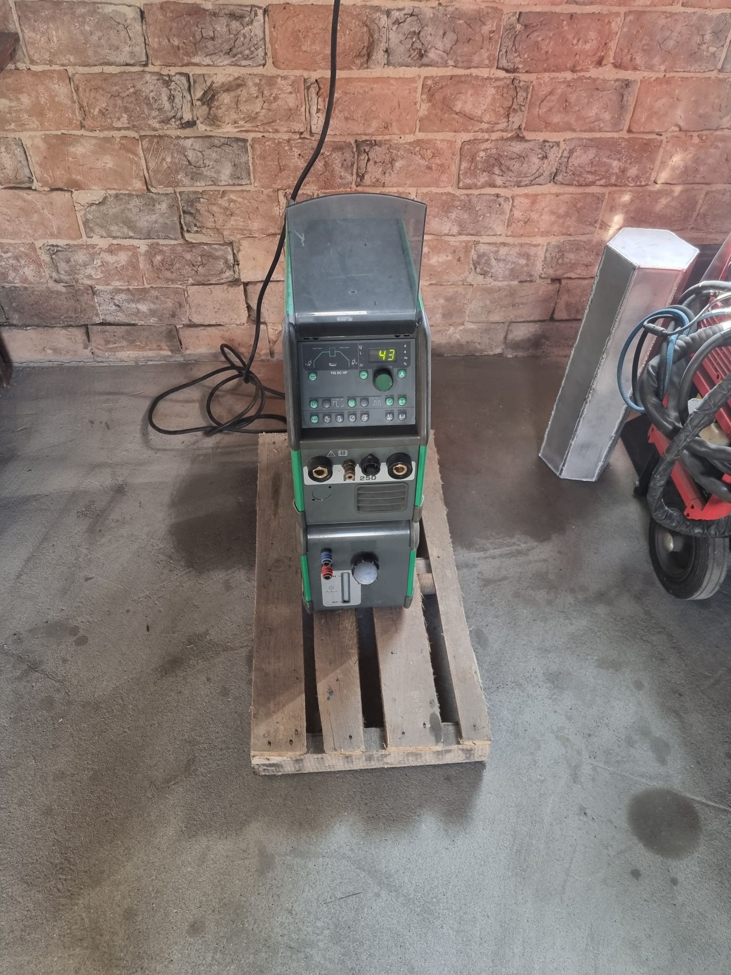 Spawarka migatronic tig PI250