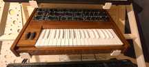 Syntezator analogowy sequential circuits pro one prophet 1