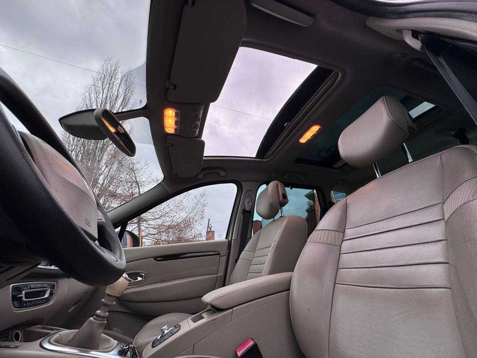 Renault Scenic 2011 1.6dci BOSE Мкпп-6