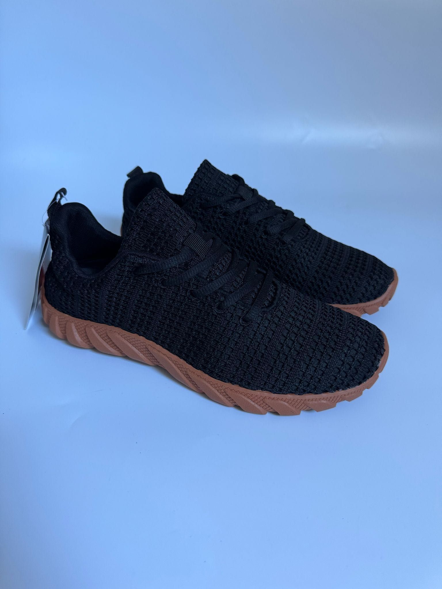 Nowe buty sportowe elastyczne czarne 41