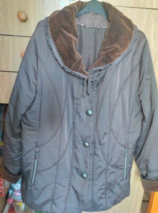 Куртка женская 50-52 размер