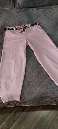 Рожеві джинси стрейч