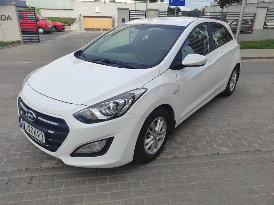 i30  2016r 1.6 Benzyna B. dobry stan, podgrzewane fotele