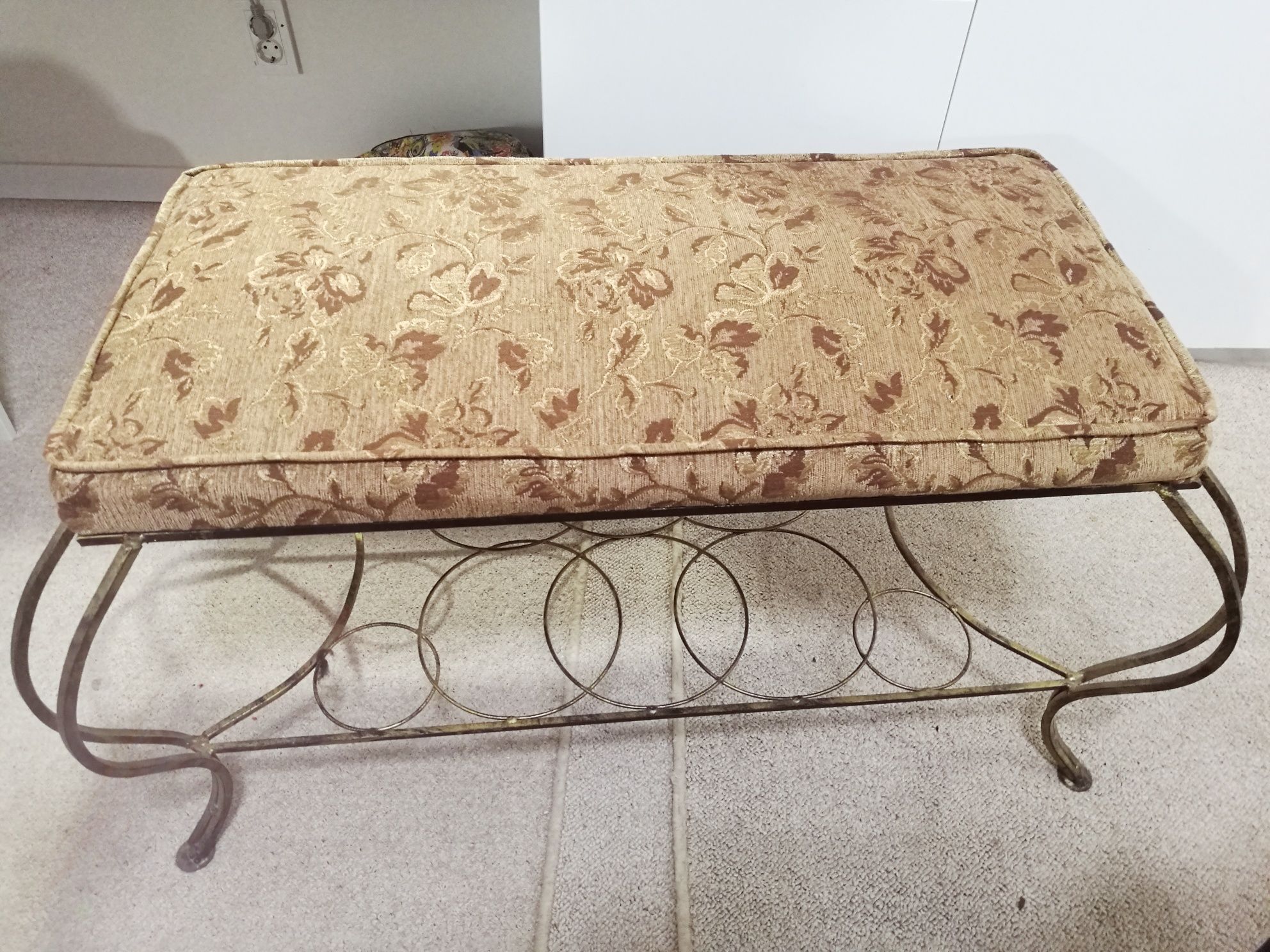 Банкетка пуф диван в прихожую классика барокко металл ковка позолота