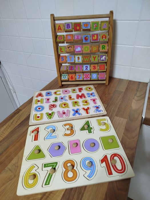 Drewniane układanki edukacyjne