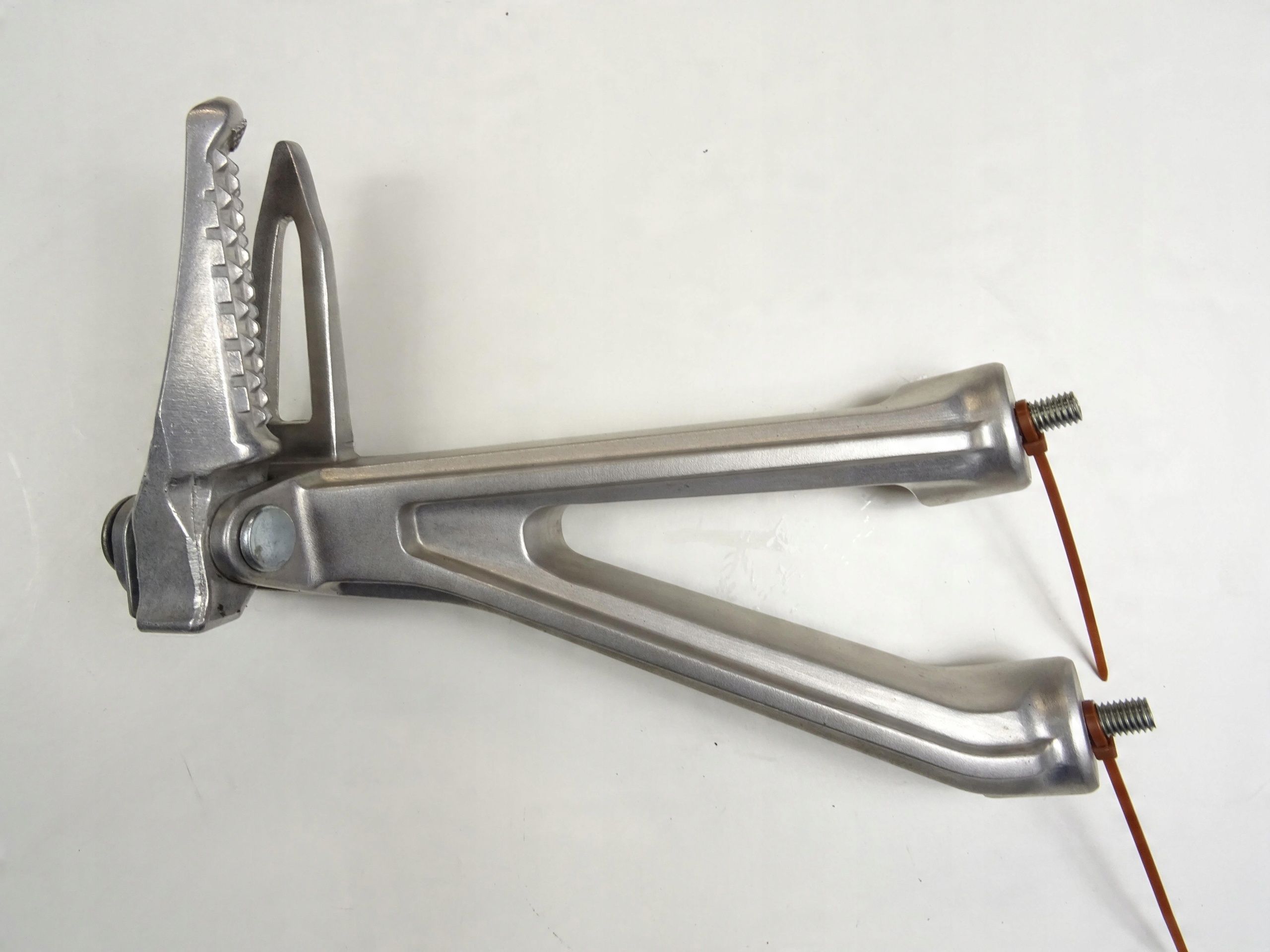 Honda Cbr 650 Set podnóżek Prawy tył Tylny 19   23