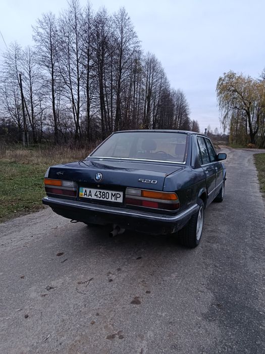 БМВ є 28 2.0 бенз на ходу