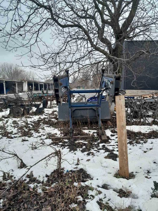 Навантажувач зерна фронтальний TROL.S 5 у хорошому стані