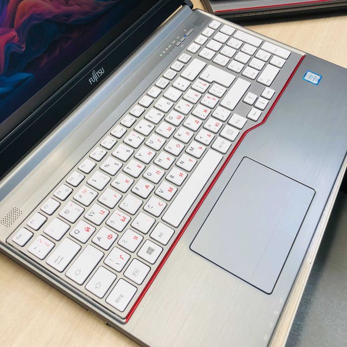 Fujitsu E756 • i7 6Gen • 15.6” IPS FHD • 8/256 SSD • Бізнес-клас 82шт