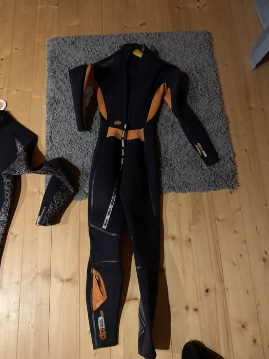 Fato de surf 4.3 da deepley