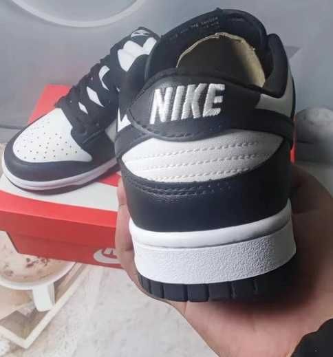 Nike Dunk Low Panda R.38