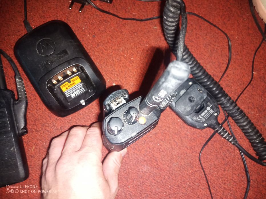 Krótkofalówki, walke talke, Radiotelefon Motorola R7a, 2 kompletne zes