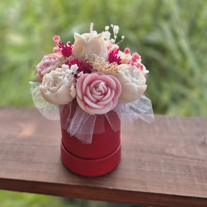 Flower box candle