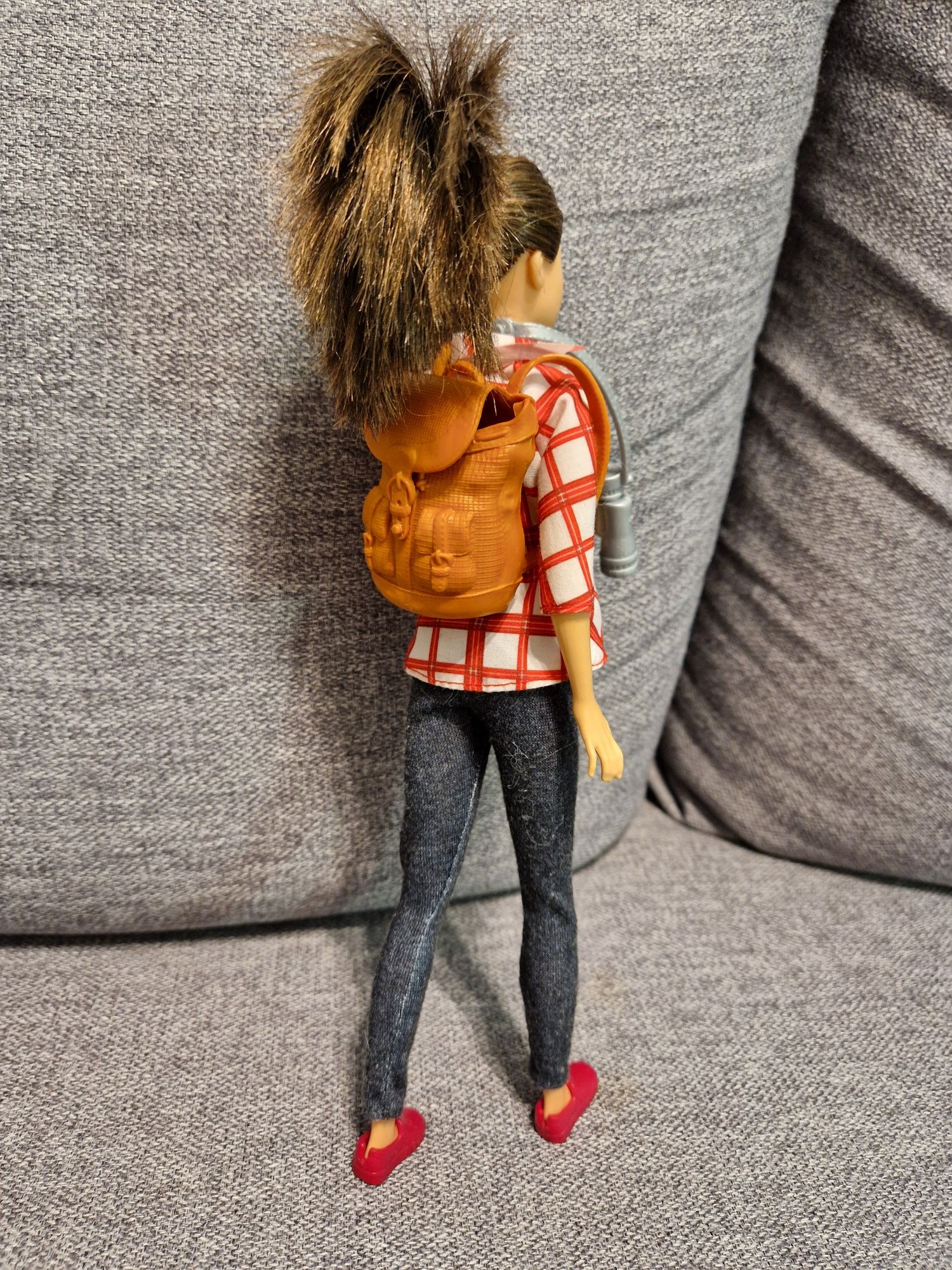 Lalka barbie Skipper podróżniczka